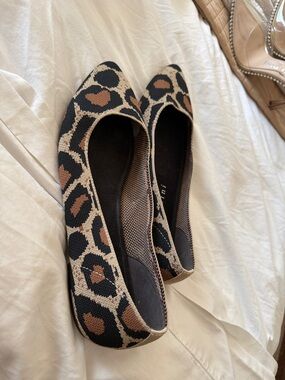 Gianni Bini Leopard-Print Pointed Flats Brown and Black (new, no tags, no box)